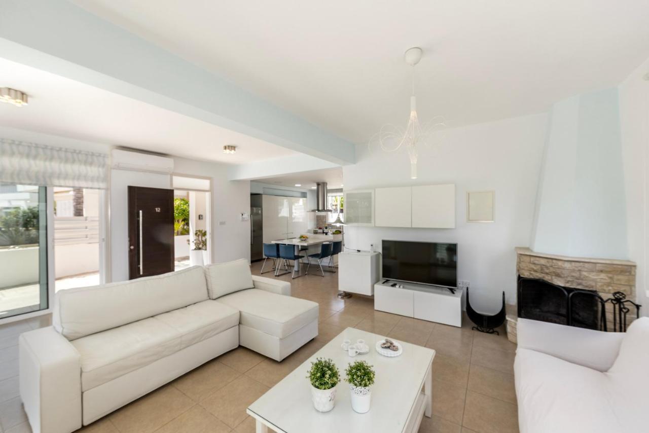 Protaras Sunrise Zen Seafront Villa Экстерьер фото